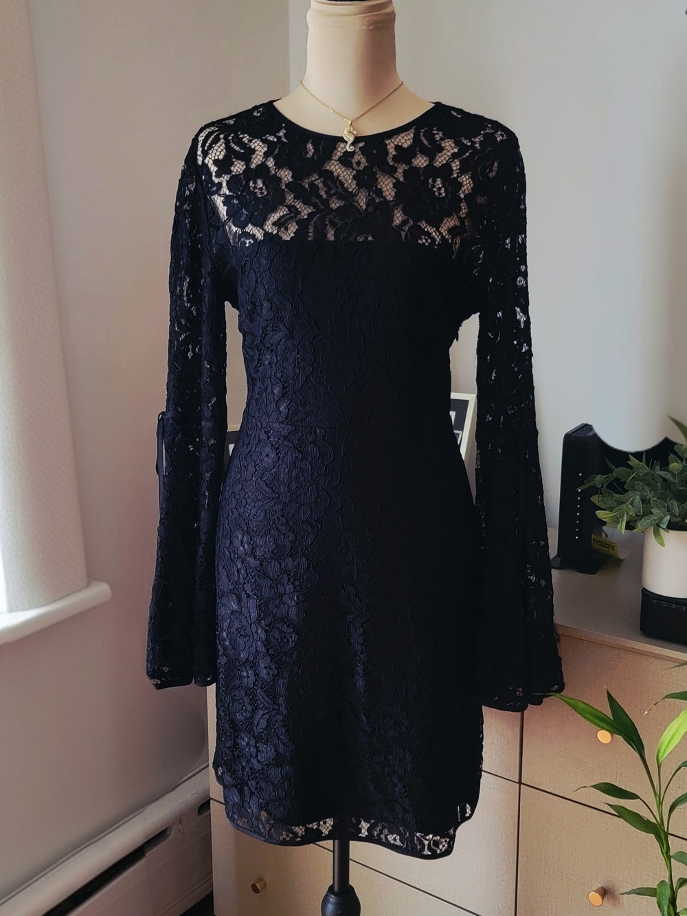 EXPRESS Black Lace Open Back Bell Sleeve Cocktail Dress - Size 8